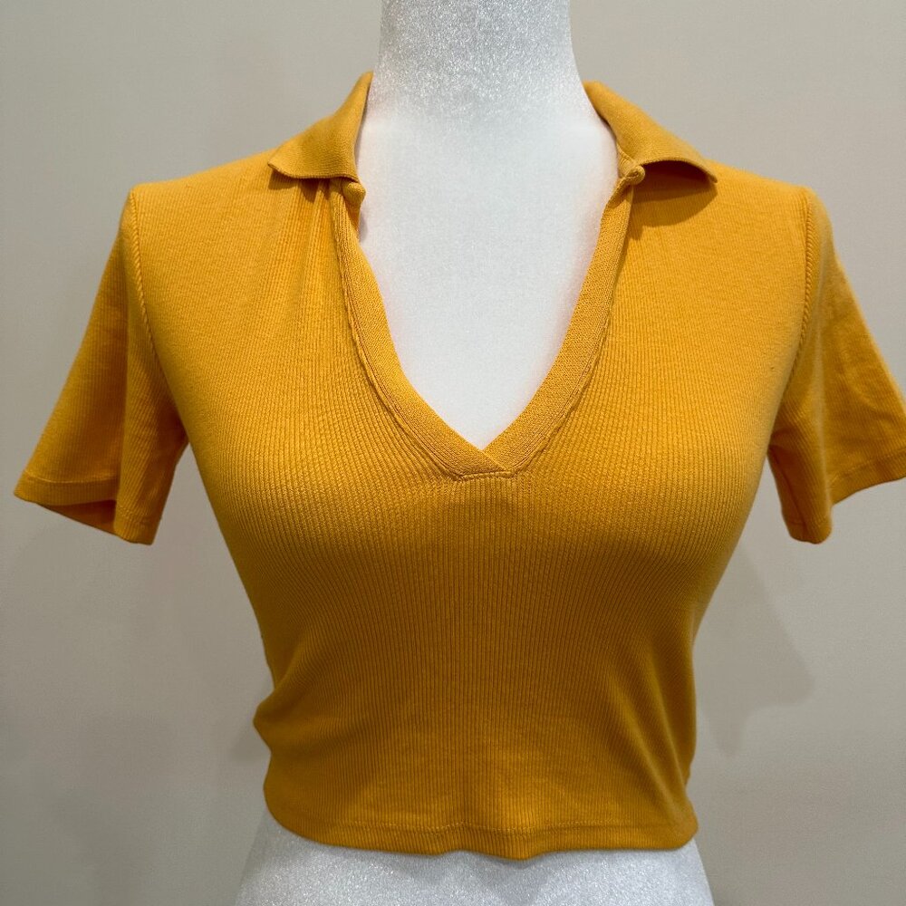 Zara Ribbed Crop Top - Picture 2 of 8